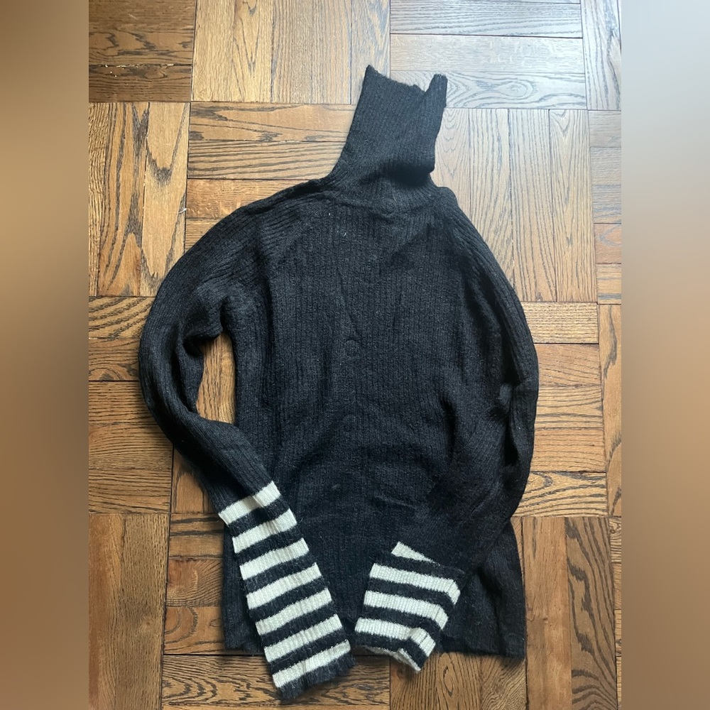 Club Monaco sweater